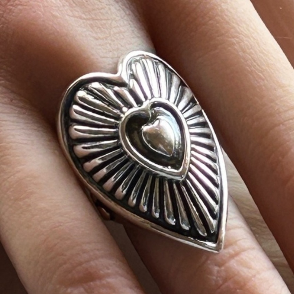 Signed Carolyn Pollack 925 Sterling Silver Heart Statement Ring EUC 15g Size 5 - Picture 1 of 15